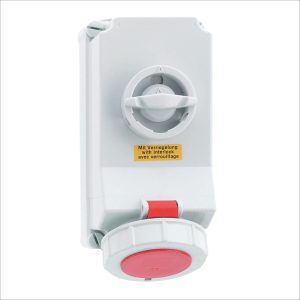 TOMA VISIBLE 32AMP 3P+T 440V ROJO 3H IP67 C/INTERRUP. POR ENCLAVAM. MECÁNICO